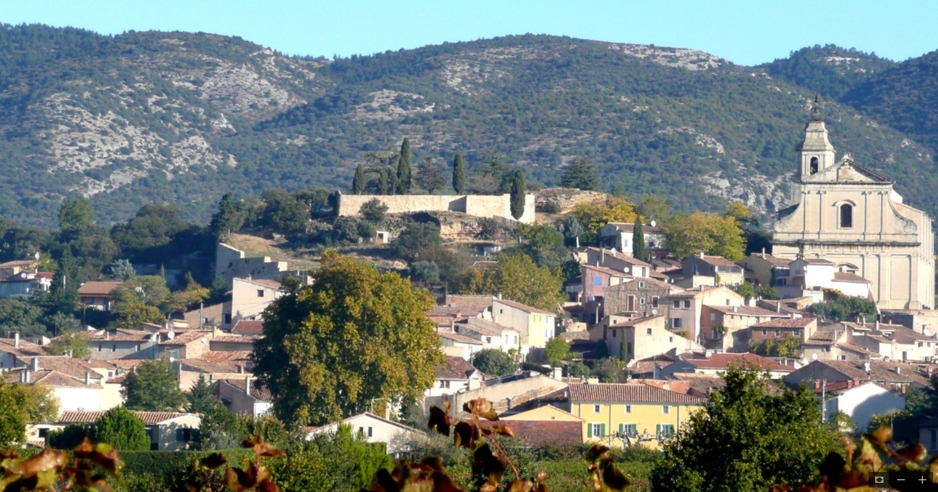 Bedoin village