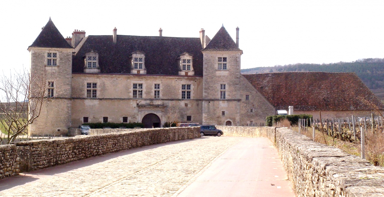 Clos-des-Lambrays façade GR